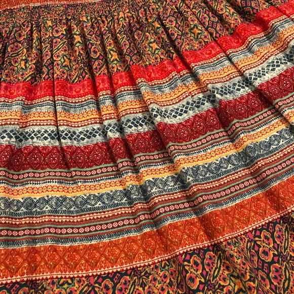 Lightweight Summer Skirt - Picture 2 of 4